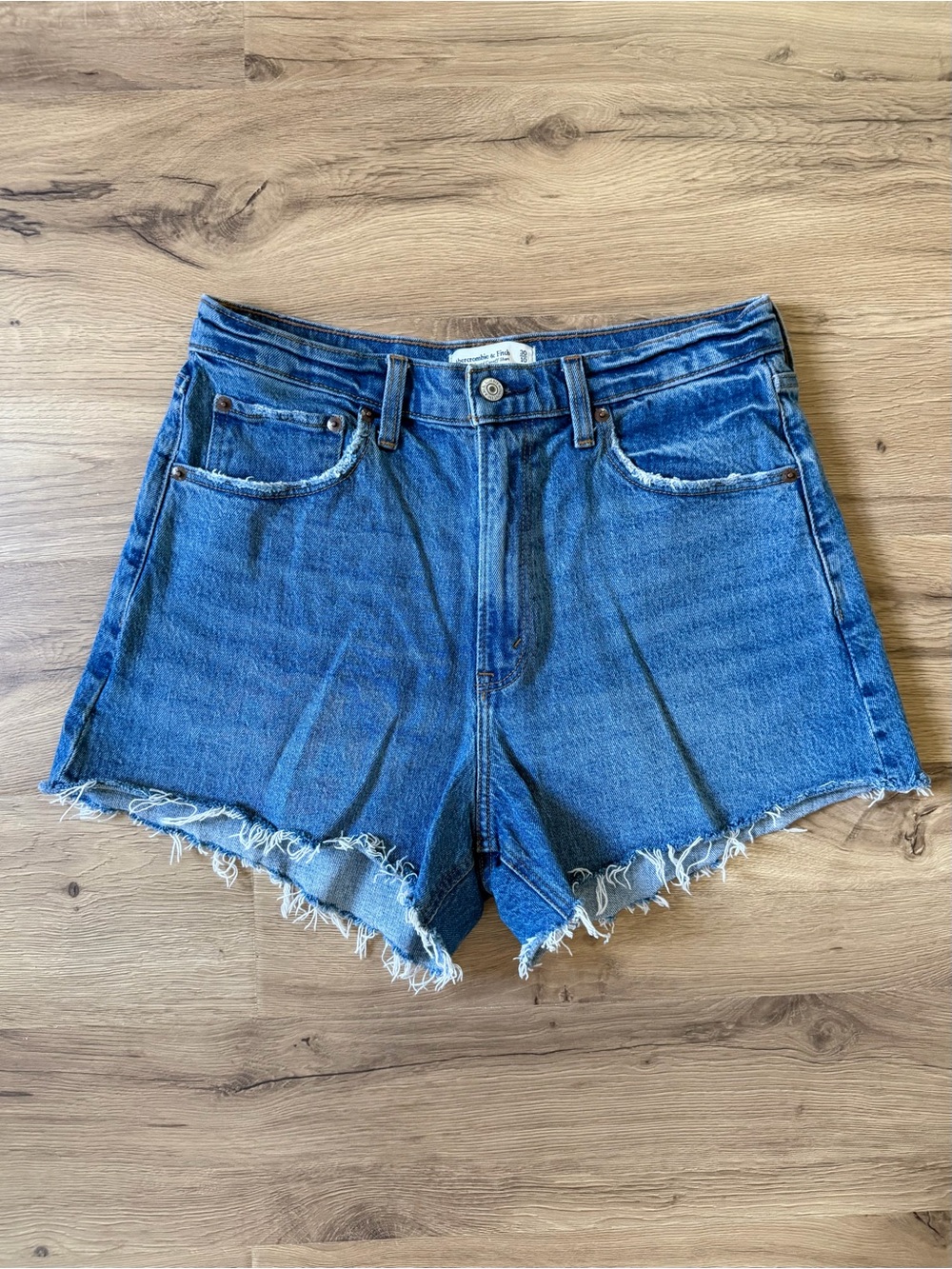 Abercrombie 90’s High Rise Cutoff Denim Shorts